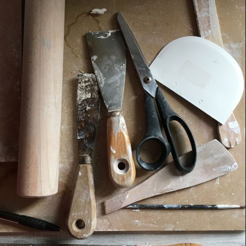 Outils de la céramiste Marie Anne Ver Eecke